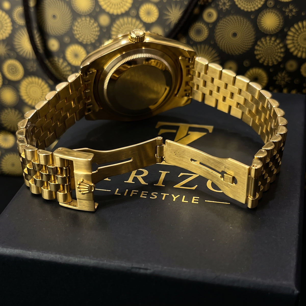 Trizo Men's Gold Watch – Red & Blue Pepsi Bezel, Black Dial | Trizolifestyle