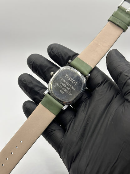 Vintage Olive Green Cushion Case Men’s Watch – Minimalist Sunburst Dial Leather Strap Wristwatch