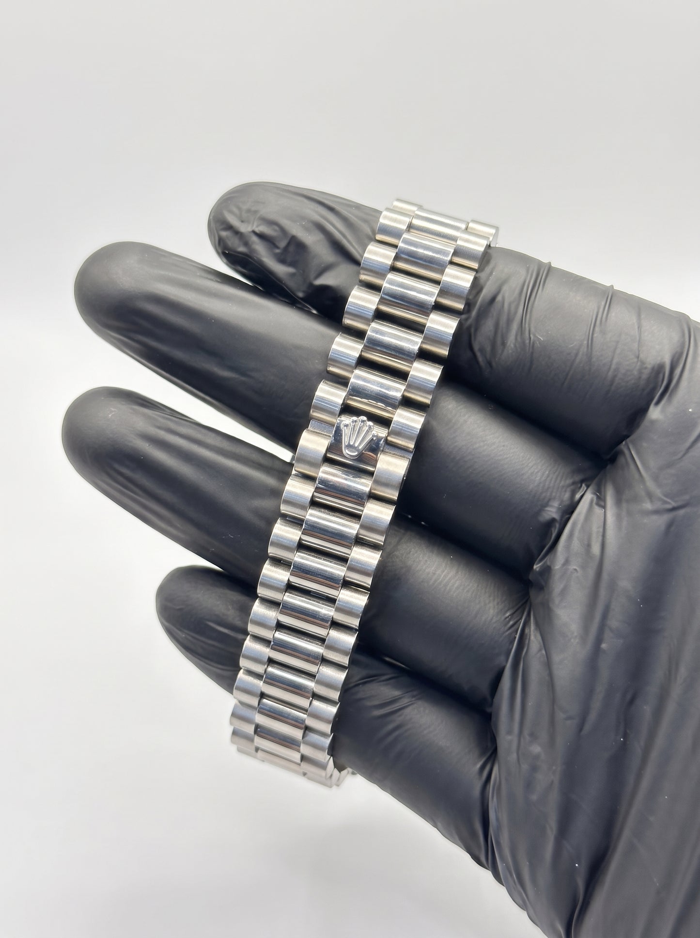 Rlx Semi-Automatic Date Watch with Steel Bracelet – Men’s