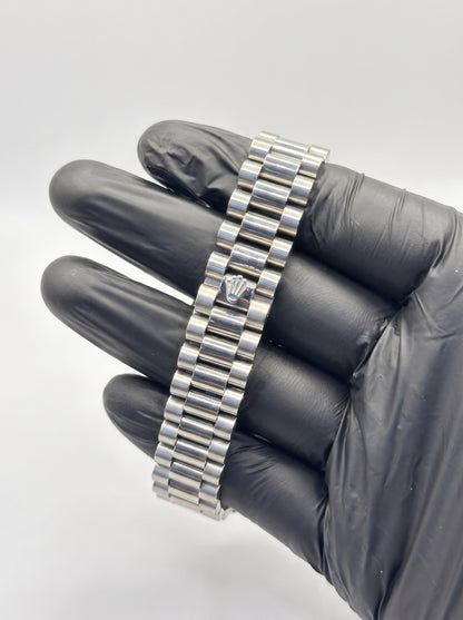 Rlx Semi-Automatic Date Watch with Steel Bracelet – Men’s