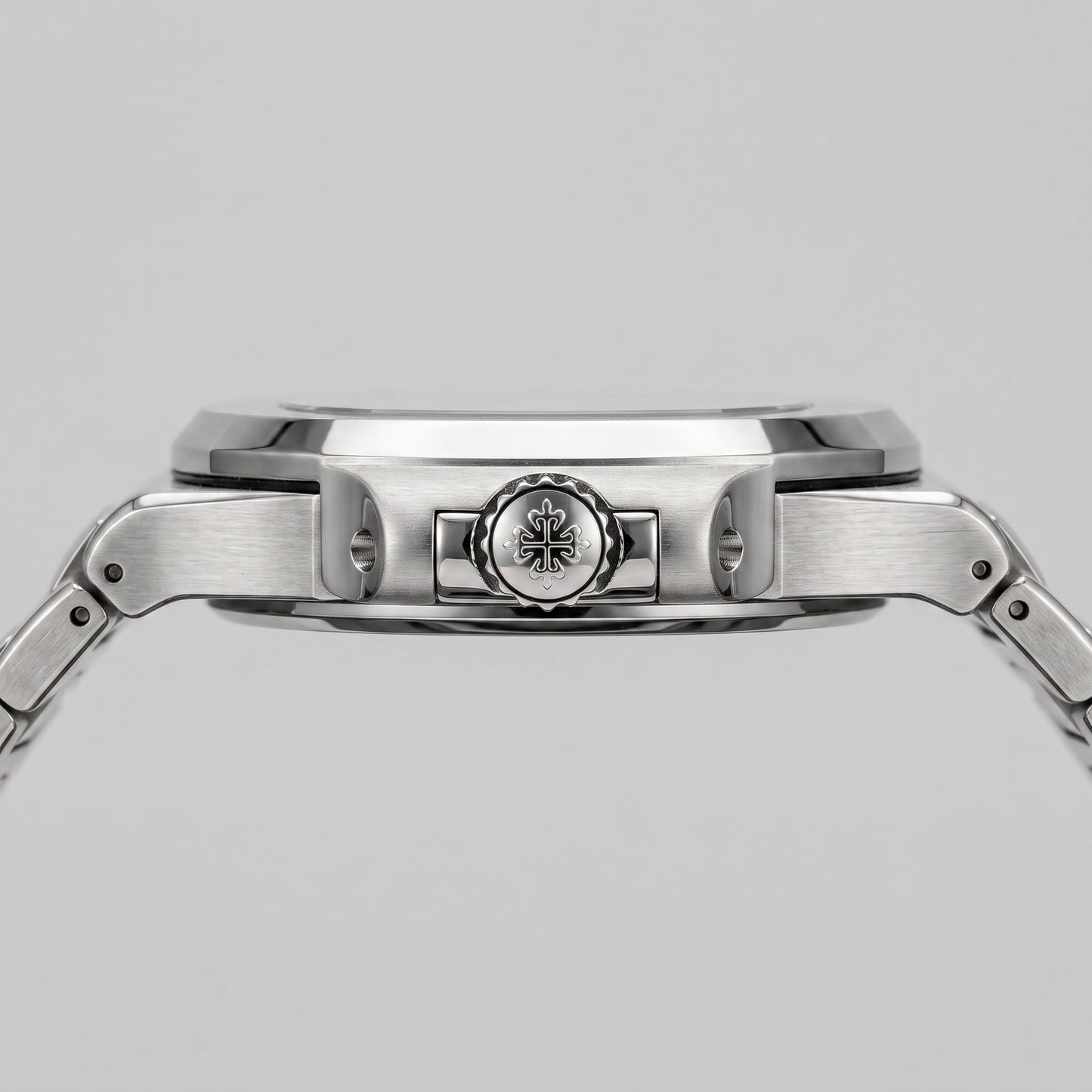 PP Nautilus Date-just Watch With Chain Butterfly Lock
