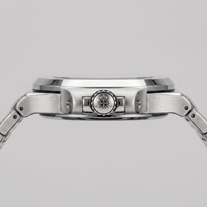 PP Nautilus Date-just Watch With Chain Butterfly Lock